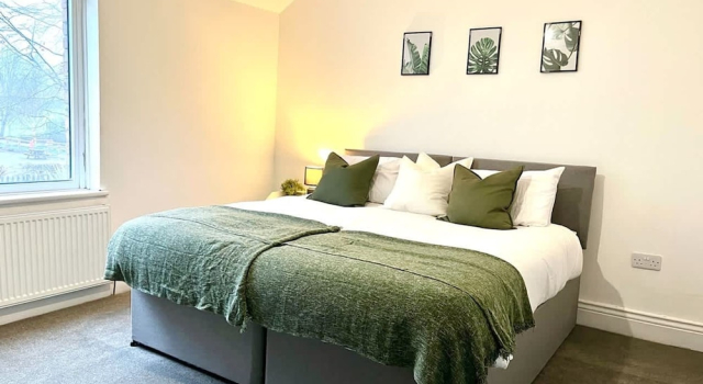 2bed House-10min Drive to Durham, Varaa Lomakoti  