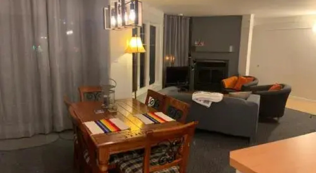 Condo Lac Archambault 310, Buchen Sie Hotel Val-des-Lacs Laurentians