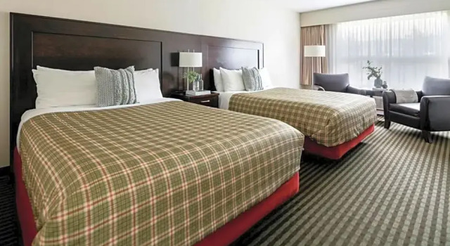 Четырёхместный люкс Marmot Lodge Jasper