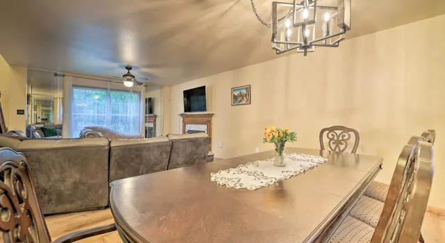 Lake Access & Fire Pit: Spacious Tobyhanna Home!, Book Feriehus Tobyhanna 