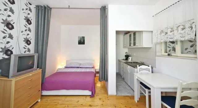 Amazing Apartment in Mastrinka With Wifi