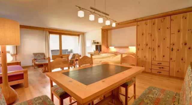 Chesa Munteratsch 2-Zimmerwohnung 101 Typ E, Book Hotel Silvaplana 