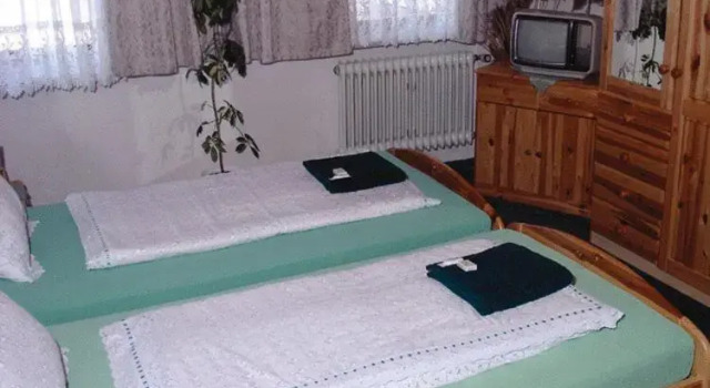 Hotel Drei Könige, Забронировать Отель Неккарбишофсхайм Rhein-Neckar