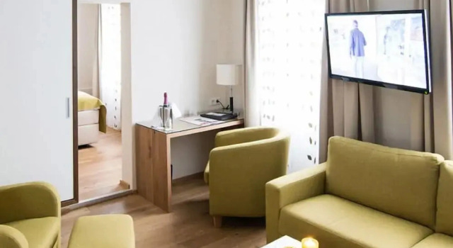 Люкс c 1 комнатой с красивым видом из окна Hotel am Herkules