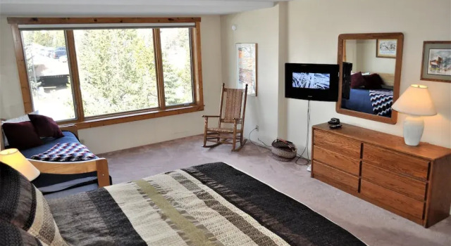 Summit House 2 Bed 2 Bath B, Забронировать Отель Отели Коппер-Маунтин с парковкой, Парковка