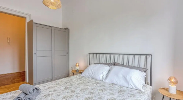 Семейные апартаменты с балконом Spacious Apartment In Heart Of Zagreb