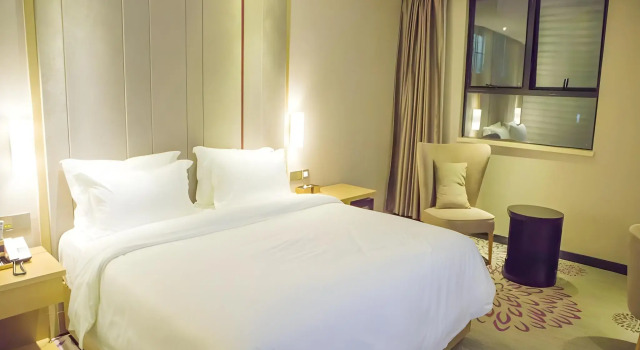 Lavande Hotel Shantou Zhuchi Road Railway Station Branch, Rezervasyon Otel Guangdong otoparklı oteller, Otopark