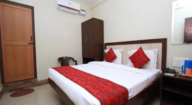OYO Flagship 16691 Hotel Chakkaravarthi, Забронировать Отель Отели штата Тамилнада 3 звезды, 3*