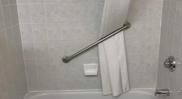 Четырёхместный номер Standard Travelodge by Wyndham Stony Plain