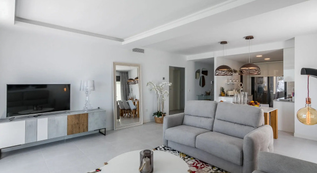 Costa Marinsa Penthouse, Забронировать Отель Отели Эстепона с парковкой, рядом с Теннисный корт Bel Air, Парковка