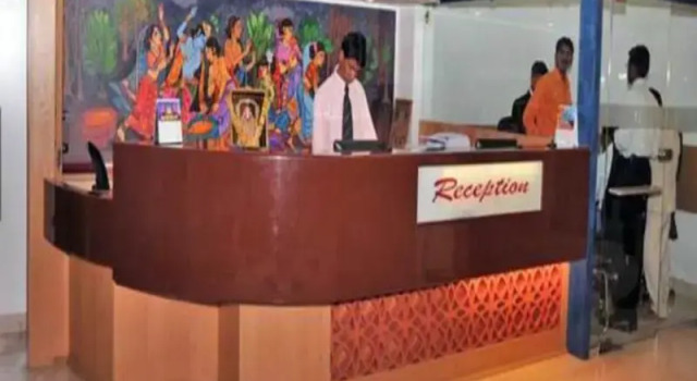 Hotel Yash Grand, Rezerwuj Hotel Ahmednagar 