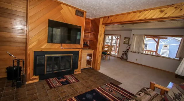 Grande Lodge 1053 by RedAwning, Забронировать Отель Фаунскин San Bernardino Mountains, рядом с Кемпинг Граут-Бэй