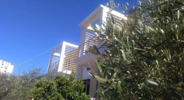 Guest House Solive, Varaa Matkakoti Himare Vlorë County