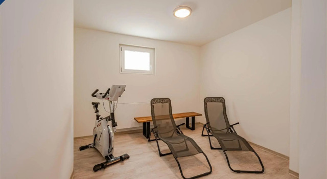 Villa Doris Whg 6 Morgenrot, Book Villa Cheap Hotels in Usedom