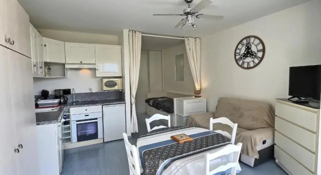 Apartment in the center of Valras-Plage for 4 people