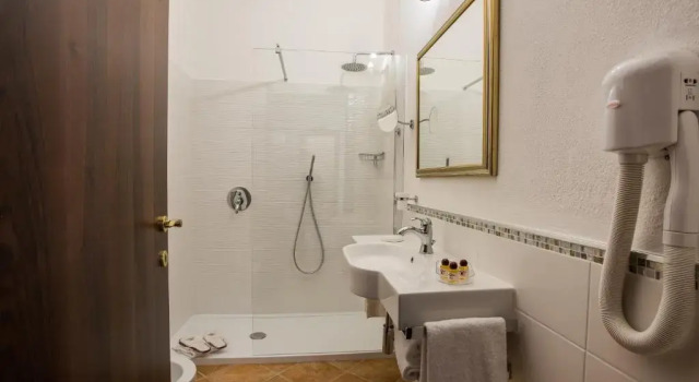 Полулюкс Hotel Lido degli Spagnoli Wellness & Spa