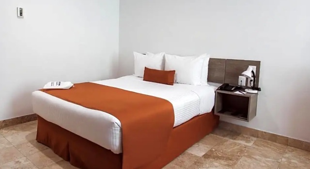 Полулюкс Hotel SI Chapala