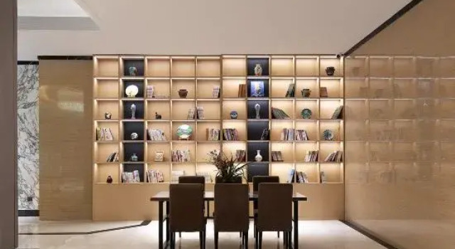 Yi Liang New Century Luxury Hotel, Rezerwuj Hotel Hotele w Kunming z parkingiem, Parking