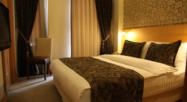 Двухместный номер Standard с видом на улицу Emerald Hotel
