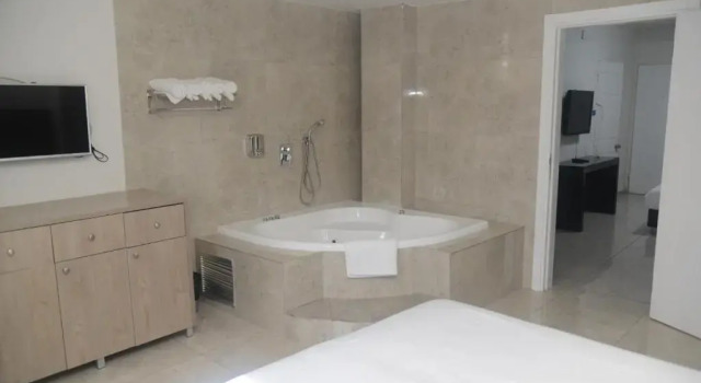 Люкс Hotel Maman