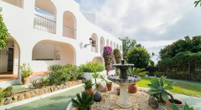 Апартаменты Azahara 1 3A Casa Concha great location and nice view located in the popular Aloha