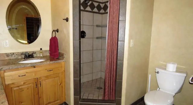 Семейный номер Standard с балконом Teton Hostel HideAway