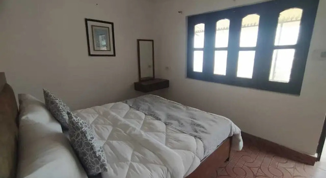 Kumaon Roop Resort, Rezervovat Lázně / Resort Nainital Uttarakhand