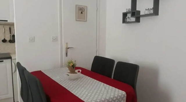 Apartman Viky, Забронировать Апартаменты/квартира Апартаменты Примоштен, рядом с Общественный Пляж Порат, Апартаменты/квартира