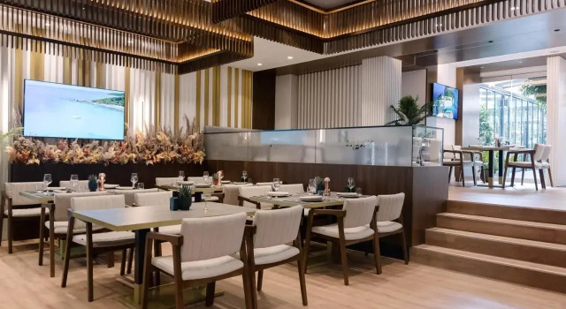Triss Hotel, Забронировать Отель Тирана область Тирана, рядом с Skanderbeg Square
