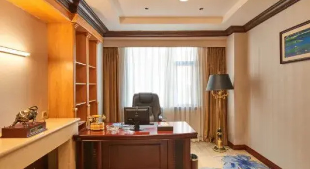 Люкс Kangheyifei Hotel (Love Song Square)