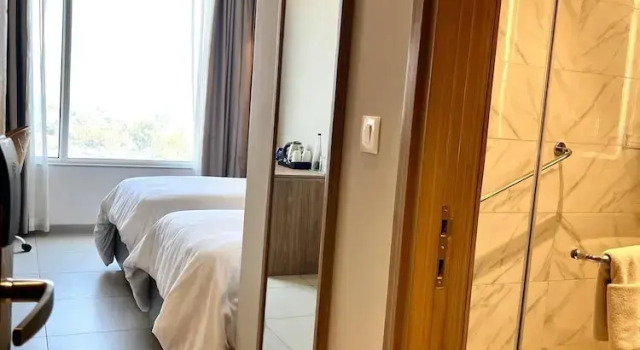 Двухместный номер Premium Hometel Lucknow - A Sarovar Hotel