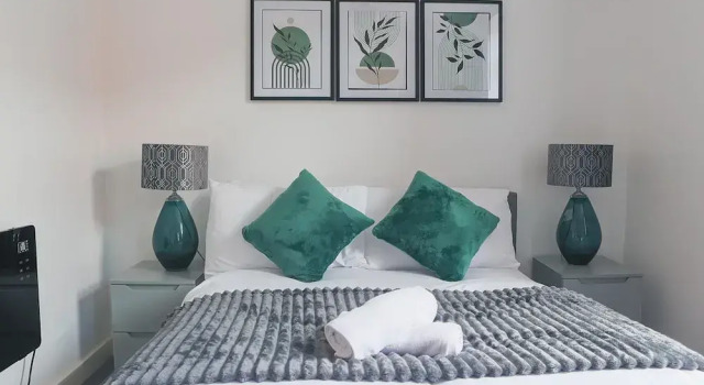 Modern 1-bed in Birmingham's Jewellery Quarter, Забронировать Отель Отели Англии 3 звезды, 3*