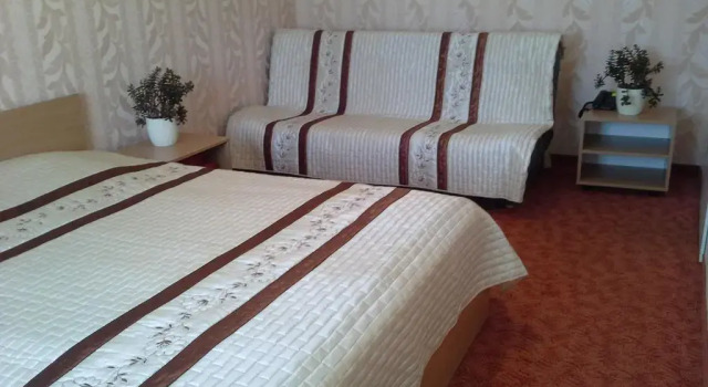 Armenia, Boek Hotel Garliava Kaunas