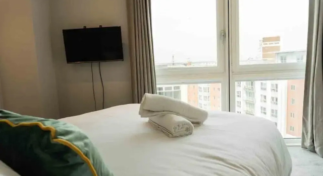Апартаменты Superior с 2 комнатами с балконом и с видом на город Gunwharf Quays Harbour Apartments