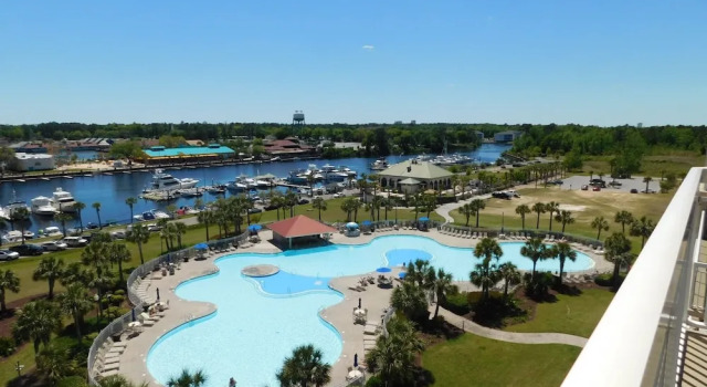 Yacht Club Villas #3-504 4 Bedroom Condo by RedAwning