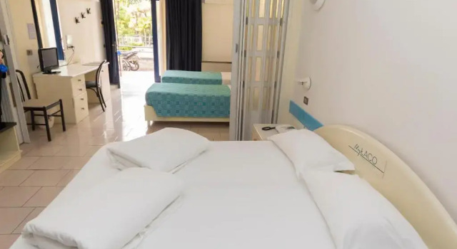 Четырёхместный номер Standard Hi Hotels Riva del Garda