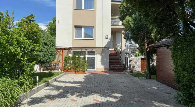 Апартаменты Deluxe Ubytovanie Zobor