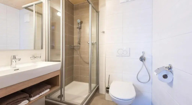 Апартаменты с 2 комнатами с балконом и с видом на сад Appartements Sulzer by we rent, SUMMERCARD INCLUDED