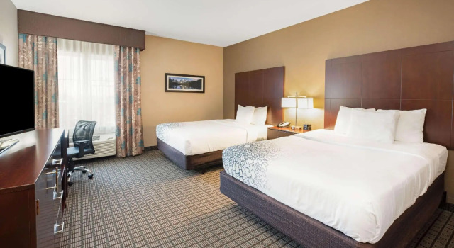 Четырёхместный номер Standard La Quinta by Wyndham Bellingham