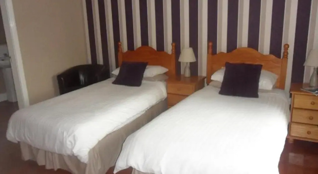 Dergfield House, Rezervați Hotel Ballybofey 