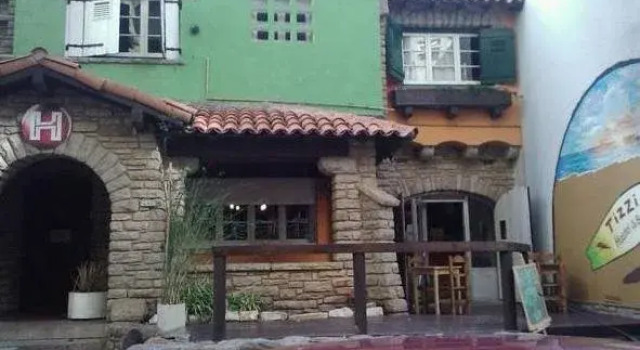 Tizzi Hostel, Забронировать Хостел Отели провинции Буэнос-Айреса с бассейном, Бассейн