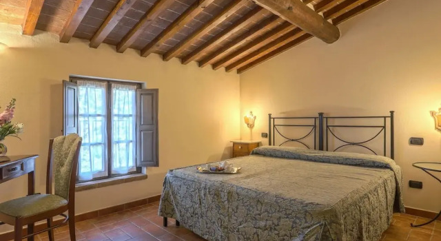 Il Borgo Montalbino in Montalbino, Buchen Sie Hotel Hotels in Elsa-Tal mit Parkplatz, Parkplätze