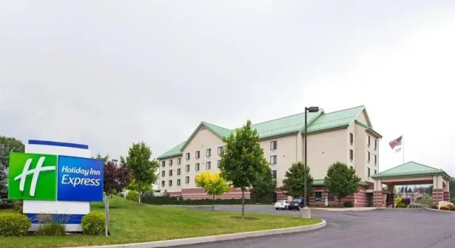 Номер Deluxe Holiday Inn Express Breezewood by IHG