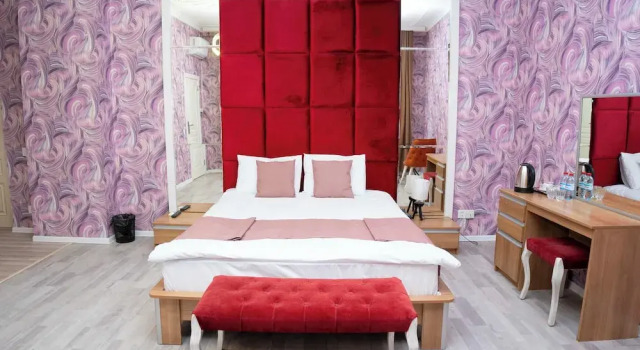 Двухместный номер Comfort с балконом и с видом на город Khatai Royal Hotel