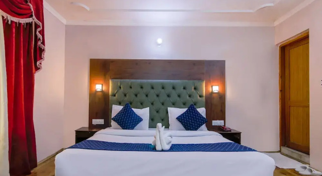Номер Deluxe Fabhotel The Moon