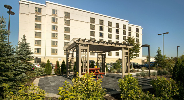 Hampton Inn by Hilton Toronto Airport Corporate Centre