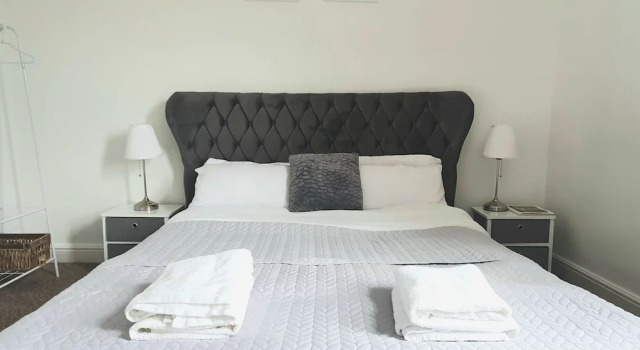 The Cosey House Carlton & Co Apartments Free Parking, Varaa Huoneisto Asunnot kohteessa Merseyside, Huoneisto