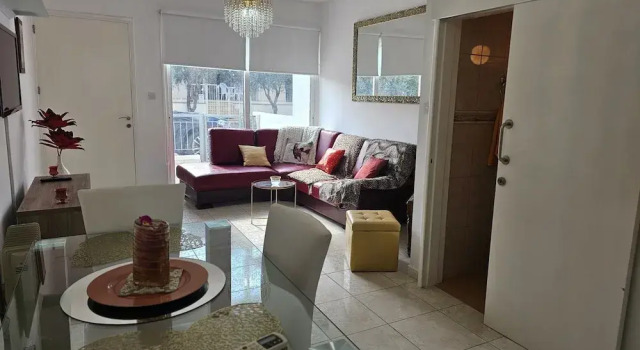 27 NIC - Stay Alex s House, Buchen Sie Ferienhaus Strovolos Nikosia