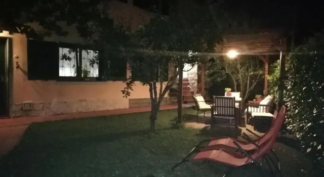 Il mulino, Book Hotel Hotels in Beverino with Parking, Parking