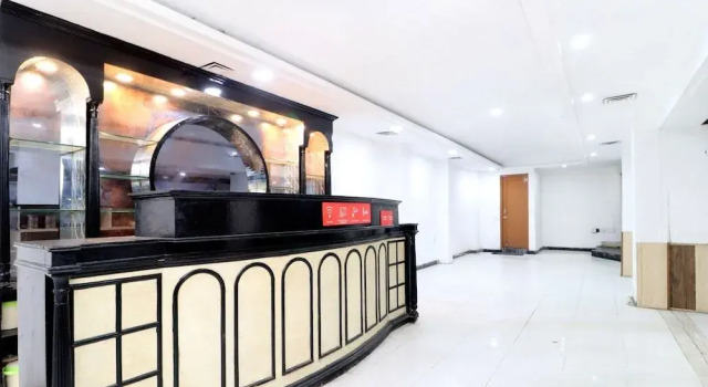 Oyo 24326 Ab Hotel